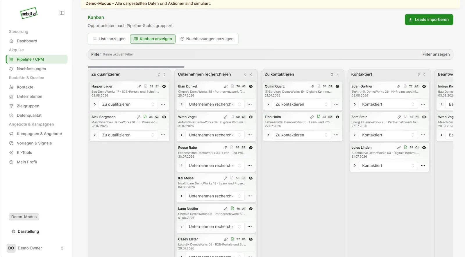 Akquise-CRM Demo: helle Kanban-Pipeline mit Leads und Phasen